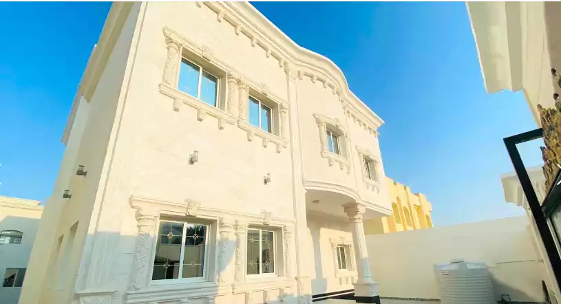 Residential Ready Property 7+ Bedrooms U/F Standalone Villa  for sale in Al Sadd , Doha #7605 - 1  image 